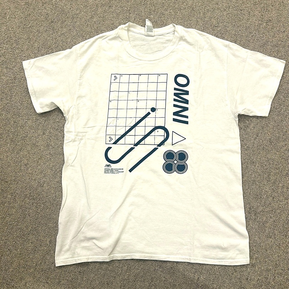 GILDAN HEAVY COTTON OMNI T-SHIRT SIZE LARGE- OFFICIAL MERCHANDISE